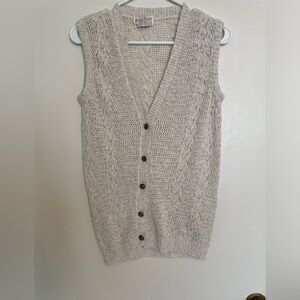 VINTAGE 70’s British Vogue Delicate V Neck Sweater Vest in Small